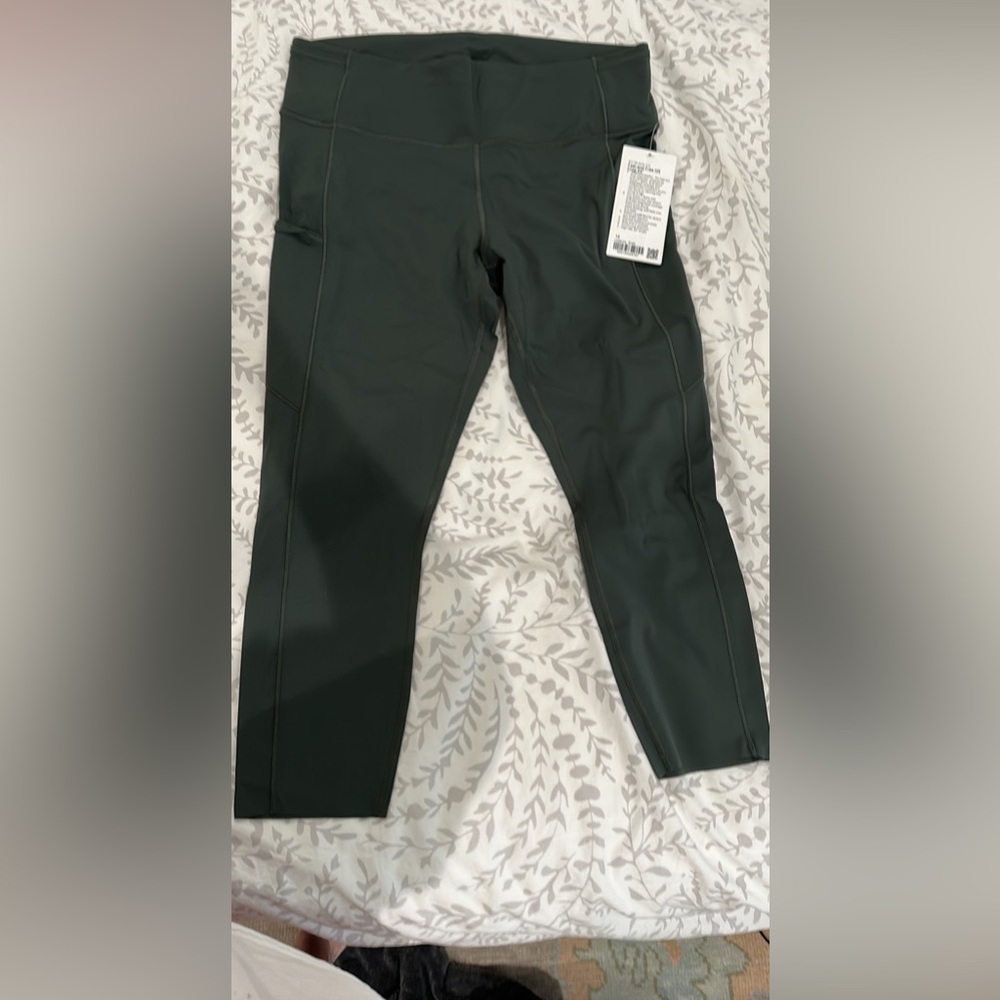 LuluLemon Fast and Free Highrise Crop 23"